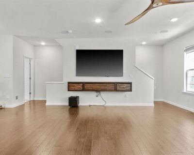 Landmark Ln Unit,fair Lawn, Home For Rent