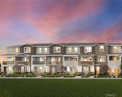 3 Bedroom 3BA 1781 ft Townhouse For Sale in San Marcos, CA