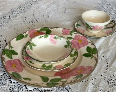 Vintage Franciscan Dessert Bloom Setting for 8