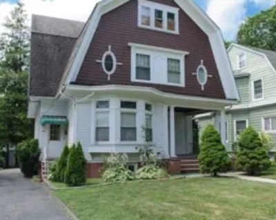 2 Bedroom 2BA Condo For Rent in Montclair, NJ