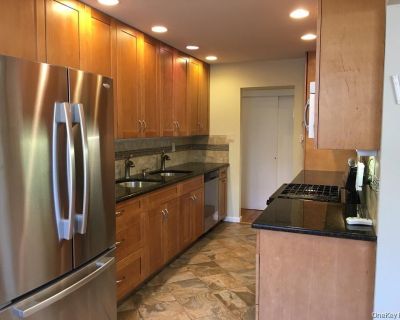 2 Bedroom 1BA 860 ft Apartment For Rent in Spring Valley, NY