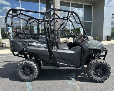 2025 Honda Pioneer 700-4 Deluxe