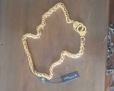 Handcuff necklace