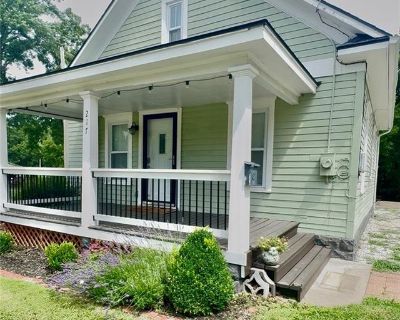 2 Bedroom 1BA 624 ft Single Family House For Sale in Ottawa, KS