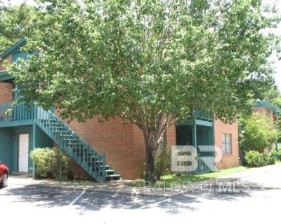 2 Bedroom 1BA 1100 ft Apartment For Rent in Daphne, AL