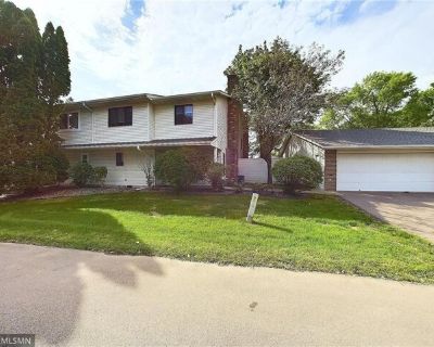 Ranchview Ln N, Maple Grove, Home For Rent