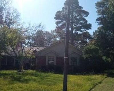 2 Bath Preforeclosure Property in Pine Bluff, AR 71603 - Regency Ln
