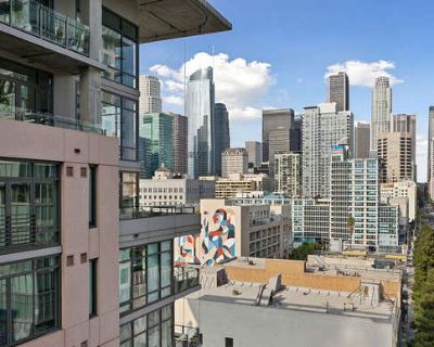 1 Bedroom 1BA 950 ft Condominium For Sale in LOS ANGELES, CA