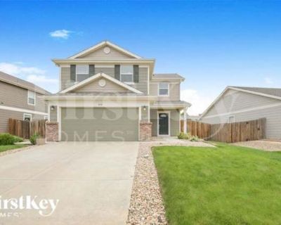 3 Bedroom 2.5BA 1684 ft Pet-Friendly Apartment For Rent in Lochbuie, CO
