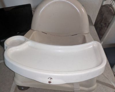 Toddler booster seat for table safety first