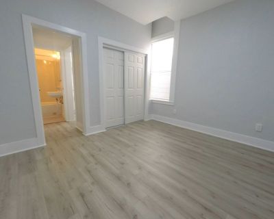 518 7th Street. To book a tour, please inquire on this listing and you will receive a link to schedule. If you found us on Craigslist, please schedule your tour here: http://schedule-a-tour.com/lc/fd9e0ba0a8 The 400 sq. ft. apartment is a studio with 1 bathroom and is the corner apartment located on the second (and top) floor. It has been fully remodeled and has a spacious and sunny living spac...