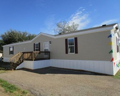 3 Bedroom 2BA 1152 ft Mobile Home For Sale in Corpus Christi, TX