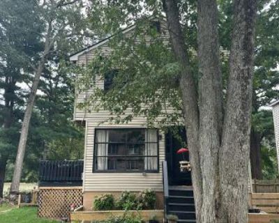 4 Bed 1.0 Bath Preforeclosure Property in Bellingham, MA 02019 - Box Pond Dr