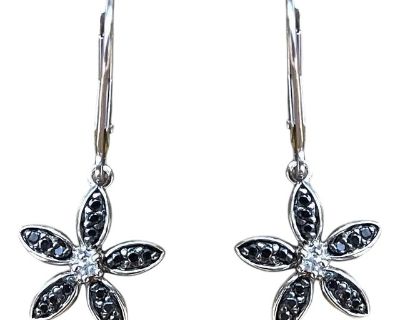 Black Diamond Flower Earrings - 2 Pieces