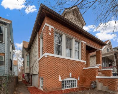 5944 S Princeton Avenue. Property for Rent in Chicago, IL for $2,400 with 4 bedrooms and 1 full bath, 1 half bath. This property is 1,068 square feet.. Classic Chicago Bungalow - Fully Renovated Vintage charm combined with modern updates in the evolving Englewood neighborhood. This brick beauty features original hardwood floors throughout and a thoughtfully renovated kitchen complete with gleam...