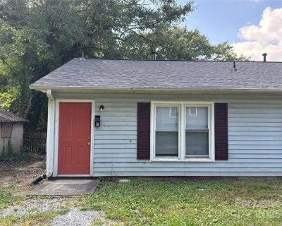 Gastonia NC 28052. SUMMARY: Discover an opportunity with this Gastonia house for rent and available for $895 /Monthly. This could be your next ideal home or a smart investment. More details await. Great two bedroom and one bathroom renovated end unit within a triplex in Gastonia! It has new flooring and fresh paint! (adsbygoogle = window.adsbygoogle || []).push({}); Easy access to I85 and publi...