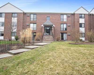 1 Bedroom 1BA 770 ft Condominium For Sale in ACTON, MA