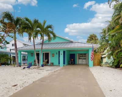 2 Bedroom 2 baths Dog-friendly 5.0 11 reviews What our guests are saying... AI-generated...