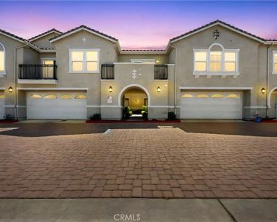 3 Bedroom 3BA 1549 ft Condominium For Sale in RANCHO CUCAMONGA, CA