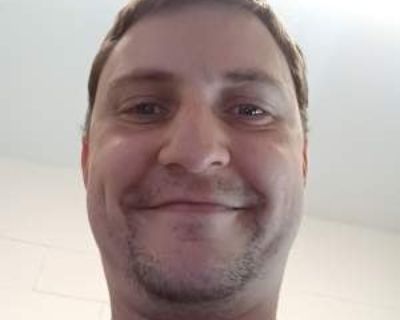 Charlie, 32 years, Male. Looking in: Joplin, Jasper County, MO