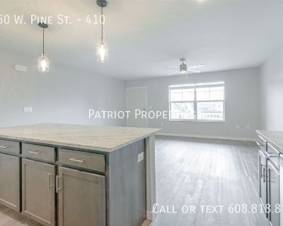 2 Bedroom 2BA 1376 ft Pet-Friendly Apartment For Rent in Baraboo, WI