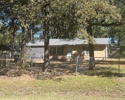 3 Bedroom 2BA 1200 ft Single Family House For Rent in Canton, TX