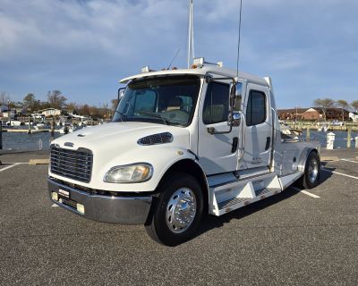 2005 Freightliner Sportchassis