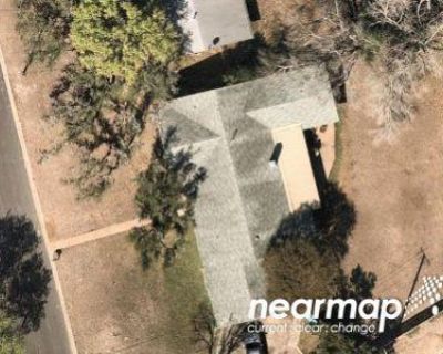 3 Bed 2.0 Bath Bankruptcy Property in Kerrville, TX 78028 - Barbara Ann St