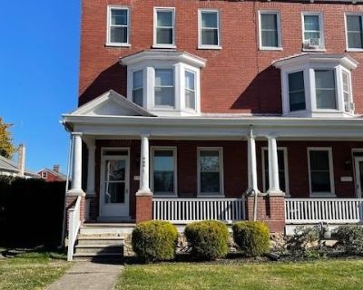 4 Bedroom 2BA 2278 ft Apartment For Rent in Gettysburg, PA