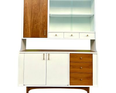Refinished Mid Century 1960s Kroehler White Wood Hutch & Cabinet