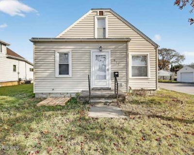 3 Bedroom 1BA 946 ft Single Family Home For Sale in NORTHWOOD, OH