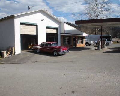 3000 ft Commercial Property For Sale in Elizabethton, TN