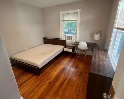 Room For Rent in 1BR 1BA Property, Malden, Malden