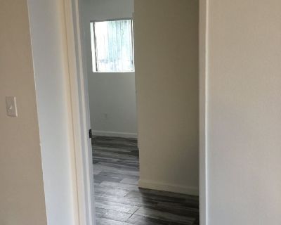 MASTER ROOM FOR RENT/ROOMMATE WANTED