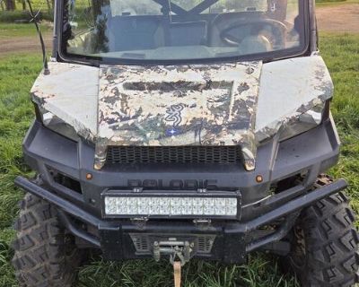 2013 polaris ranger 900 has a winch and radio and aftermarket light bar