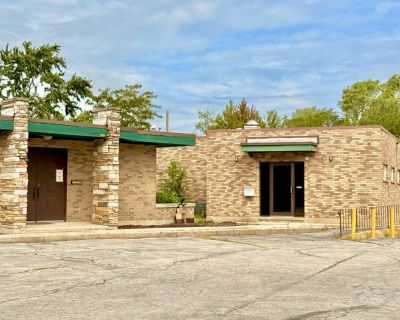 165 W 10th Street. Property for Rent in Chicago Heights, IL for $5,000. This 5,000 square foot property was built in 1957.. The ideal space for your company, welcome to a well-maintained professional building designed to meet the needs of your company! This property offers 8+ private suites that provide an ideal setting for medical offices, law firms, accounting practices, or salon and wellness...