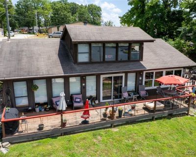 3 Bedroom 1BA 1737 ft Single Family House For Sale in Sunrise Beach, MO