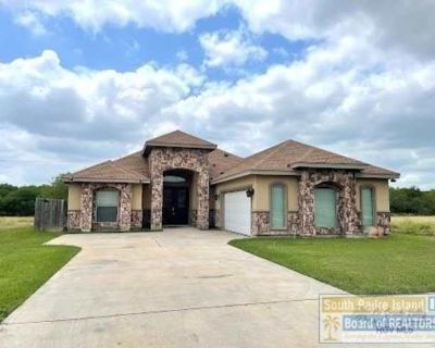 3 Bedroom 3BA 1610 ft Furnished Apartment For Rent in Brownsville, TX