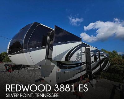 2019 CrossRoads 3881 ES For Sale by Dealer in Silver Point, Tennessee