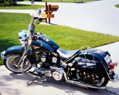 1995 Harley Davidson FLSTN Softail Nostalgia