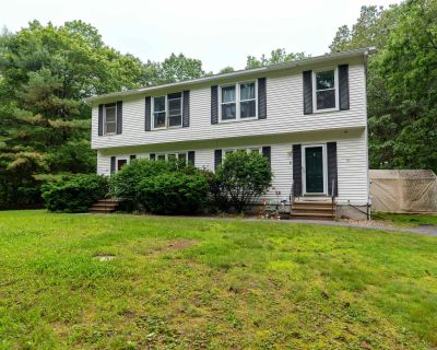 4 Bedroom 4BA 2156 ft Multi-Family For Sale in Hudson, NH