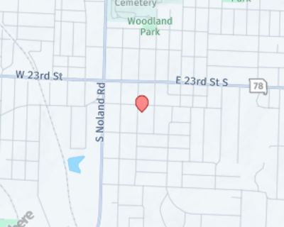 1317 S Pearl St. Discover comfort and convenience in this inviting 3-bedroom, 1-bath home featuring hardwood floors and an abundance of natural light throughout. The spacious living and dining areas flow seamlessly together, creating an inviting setting for everyday living and entertaining. The kitchen offers great cabinet space and comes equipped with a refrigerator, stove, and dishwasher. Enj...