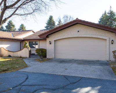 3 Bedroom 2BA 2324 ft Condo For Sale in Appleton, WI