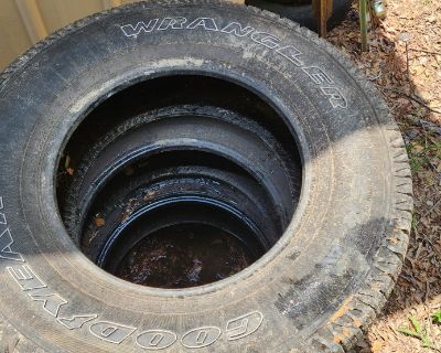 FS/FT 255/75R17 Goodyear Wrangler Truck Tires