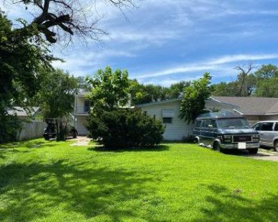 3 Bed 2 Bath Preforeclosure Property in Wichita, KS 67212 - N Doris St