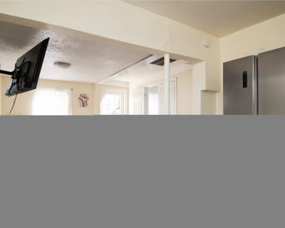 Homads Condo (Has a Condo) on iROOMit. Room in the 1 Bedroom 1BA Apartment...