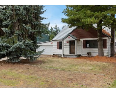 5 Bedroom 3BA 3681 ft Single Family House For Sale in Portland, OR