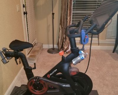 Peloton bike used for best sale sale craigslist