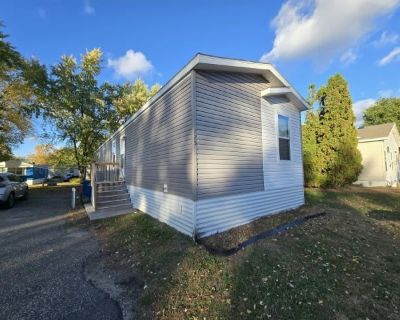 3 Bedroom 2BA 0 ft Apartment For Rent in Blaine, MN