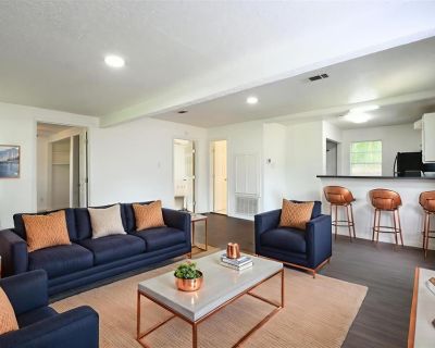 2 Bedroom 1BA 784 ft Single Family Detached House For Rent in Porter, TX